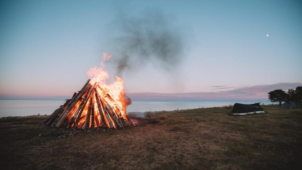 1600 900 false false 7b8779e4e9dd660729d4054471b3a7c0