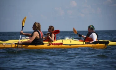 Kajaktour auf der Ostsee entlang der estnischen Küste – aktives Naturabenteuer